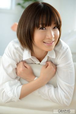 美谷朱里